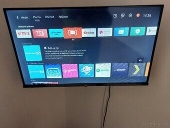 televizor TCL včetně držáku na zeď