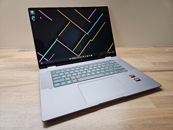 DOTYKOVÝ HP ENVY X360 16_R7-8840HS_16GB_1TB_AMD RADEON 780M
