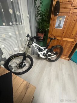 Specialized Demo 8 i