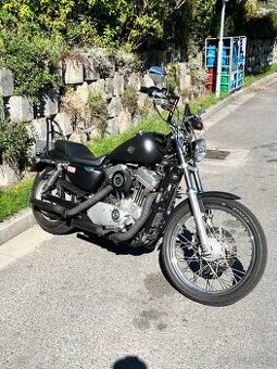 Harley Davidson sportster 883