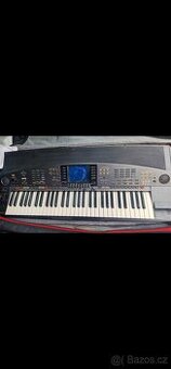 Klavesy Yamaha PSR-8000