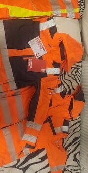 Pracvovni oděv strauss Nové