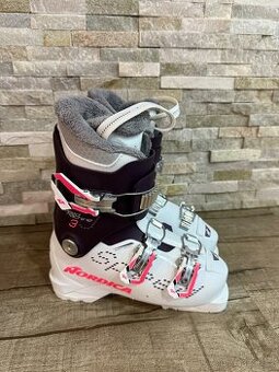 Dětské lyžaršké boty Nordica.