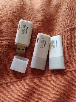 16gb Toshiba USB flash disk