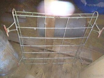 Zahrádka na malé auto