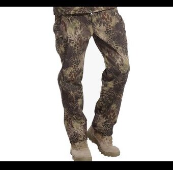 Maskovací oblek (celý komplet) NOVÉ NEPOUŽITÉ.