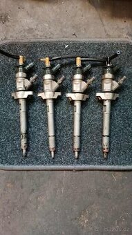 Vstřikovače BOSCH 0445110311 1.6 HDi 66kW