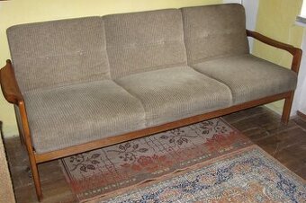 Retro rozkládací pohovka