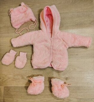 Růžový zimní 6dílný set, velikost 56