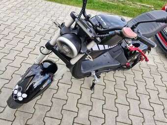 Elektro motorka koloběžka