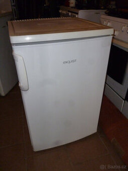 lednička exquisit v-85cm za 2000kč