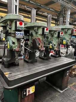 4vřetenová vrtačka V20A/4