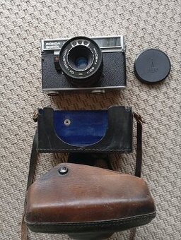 Starý fotoaparát Sokol 2