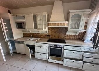 Venkovská linka s vestavěnými spotřebiči,6440