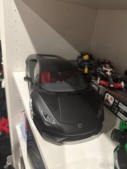 Lamborghini Huracan LP610-4 Year 2014 mat black 1:12 AUTOart