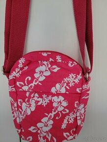 Nová krásná malá růžová taška