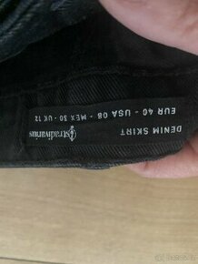 Cerna dzinova sukne Stradivarius