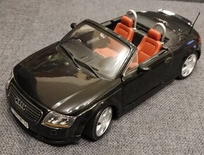 Audi TT cabrio 1/18 - 1