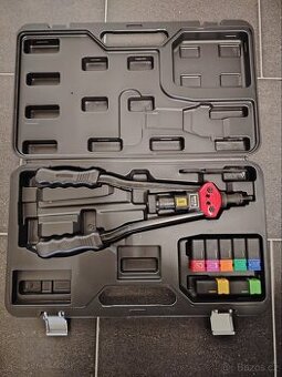 Nýtovací kleště Yato YT-36129. - 1