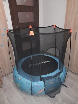 Trampolína Nilufino do vnitřních prostor