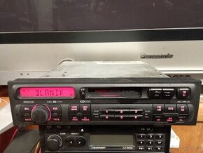 Prodám autorádio Grundig Aura