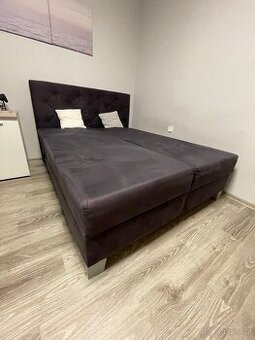 Postel boxspring (americká postel)
