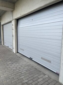 Prodej garáže 20,8 m2 ve Šlapanicích - 1