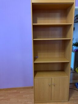 Prodám otevřenou policovou skříňku