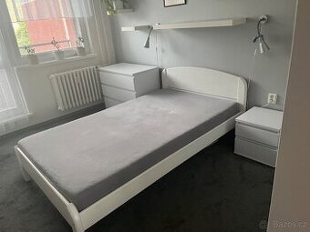 Celodřevěná postel bílá, šířka 120 cm