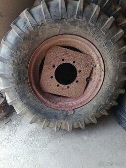 Kola na Zetor 25 nebo na Žm