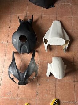 Prodám kapotáž na Hondu CBR 1000RR Fireblade