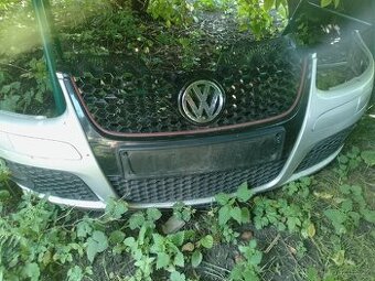 Přední nárazník golf 5 gti