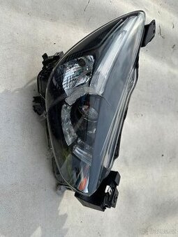 Mazda 2 DD, LED pravý přední světlomet