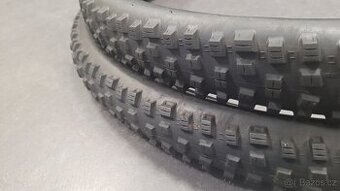 2x plášť Schwalbe Nobby Nic 29x2,35, kevlar