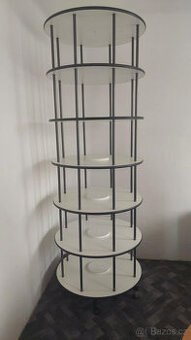 Otočný regál na šanony