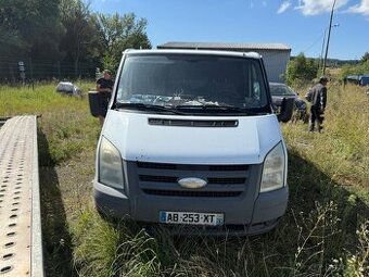 Prodám Ford Transit 2,2Tdci, na díly, motor super