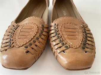 Luxusní, kožené boty, lodičky 39