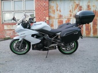 Kawasaki er 6f, rv 2010, 53kw