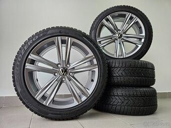 Orig. VW Passat B8 Zimní 235/45/18 - Zánovní