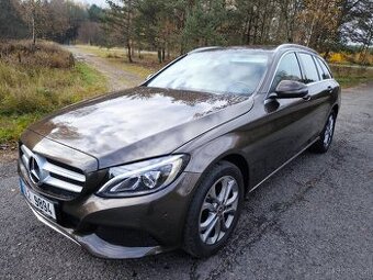 Mercedes-Benz C180d rok 02/2017 kombi