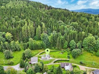 Prodej pozemku 1.421 m², vybudované 1. podlaží chaty, garáž, - 1