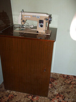 šicí stroj Lucznik