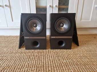 KEF Q100