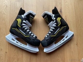 Chlapecké lední brusle vel. 39