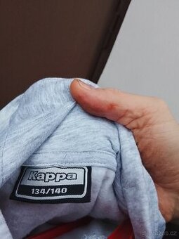 Dětské mikiny a tepláky.