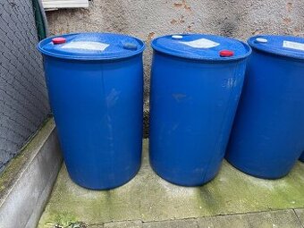 Plastový sud 200l od vody do ostřikovačů