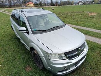 DODGE JOURNEY (FIAT FREEMONT).VŠE ZA NIZKE CENY