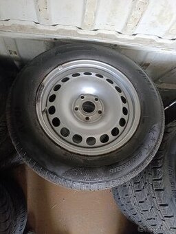 16´´ zimni sada VW TIGUAN 215/65 R16 5X112