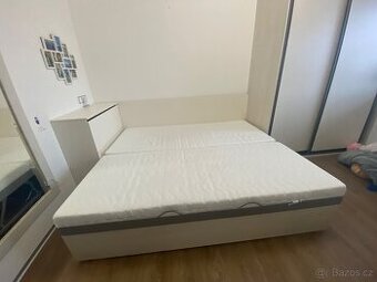 Rozkládací postel s úložným prostorem