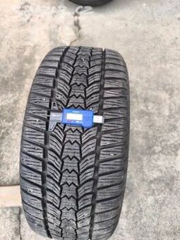 Kusovka pneu 225/40 R18 Sava